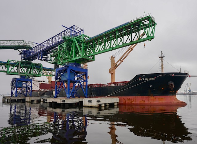 Группа «Уралхим» отправила гуманитарную партию удобрений объемом 30 000 тонн в Бангладеш