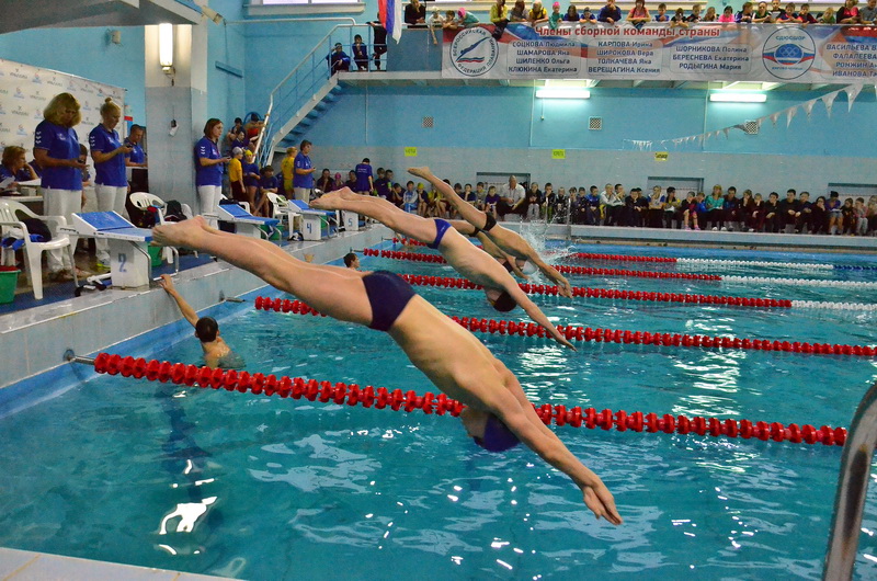 «УРАЛХИМ» поддержал всероссийские соревнования по плаванию